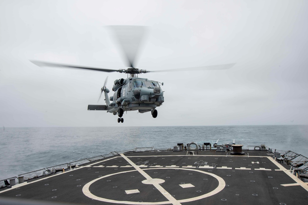 MH-60R Sea Hawk Lands On USS Stethem