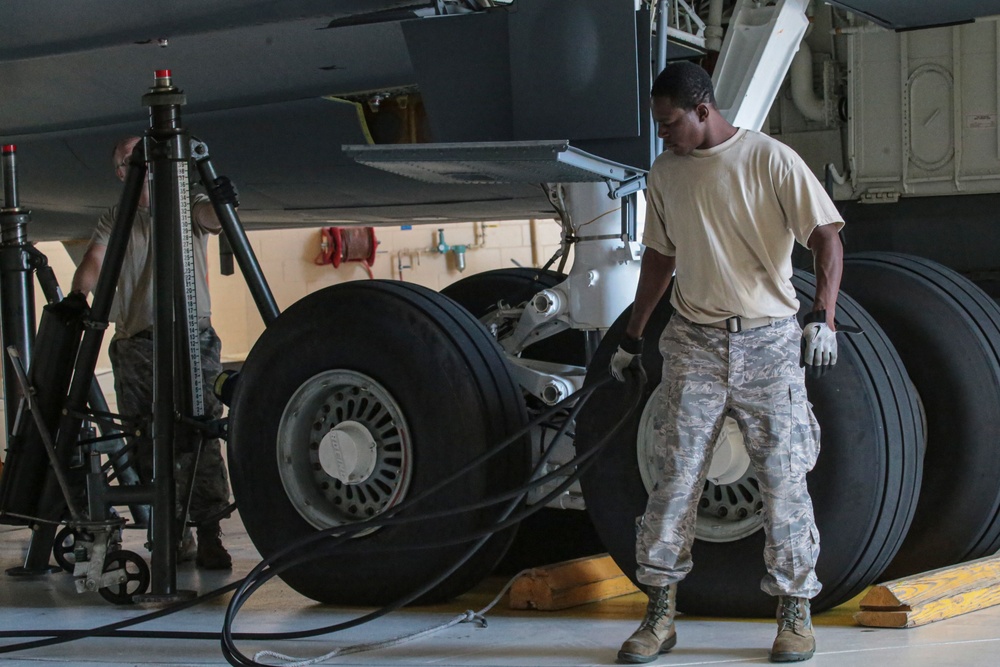 108th Wing maintenance