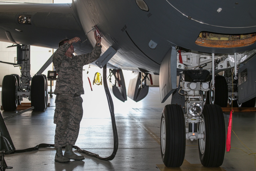 108th Wing maintenance