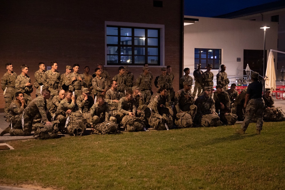 Competitors prepare themselves for the finale of the 2022 SETAF-AF Best Warrior and Squad Competition