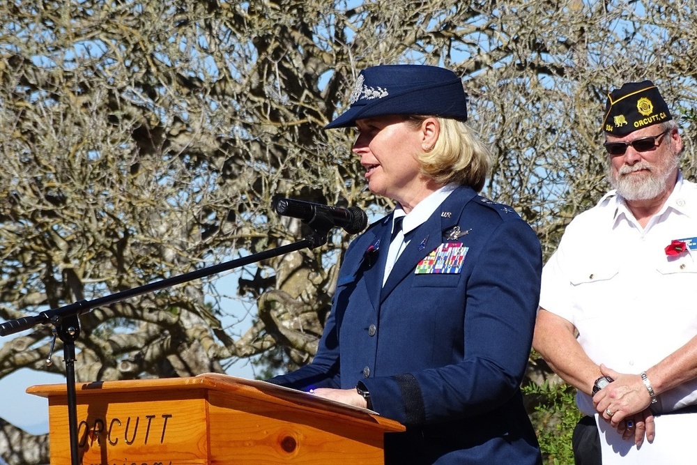 CFSCC commander delivers Veterans Day and Remembrance Day address