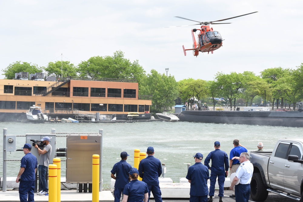 Coast Guard Cleveland Open House