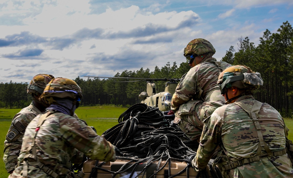 50th Expeditionary Signal Battalion-Enhanced, 35th Corps Signal Brigade conducts sling load operations