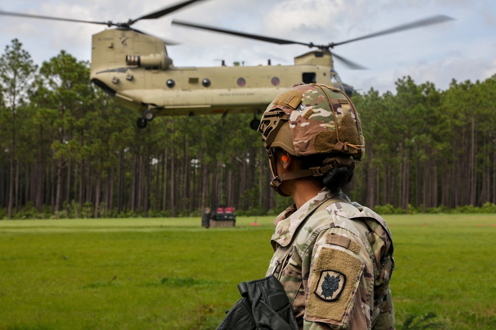 50th Expeditionary Signal Battalion-Enhanced, 35th Corps Signal Brigade conducts sling load operations