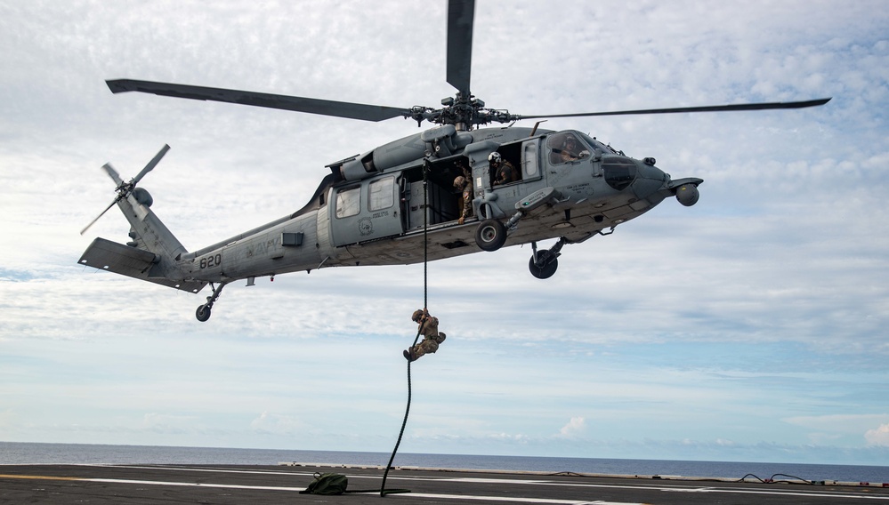 USS Ronald Reagan (CVN 76) EODMU 5 Conducts Fast Rope Training