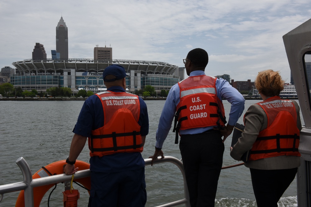 Cleveland Mayor Justin M. Bibb visits U.S. Coast Guard units in Cleveland