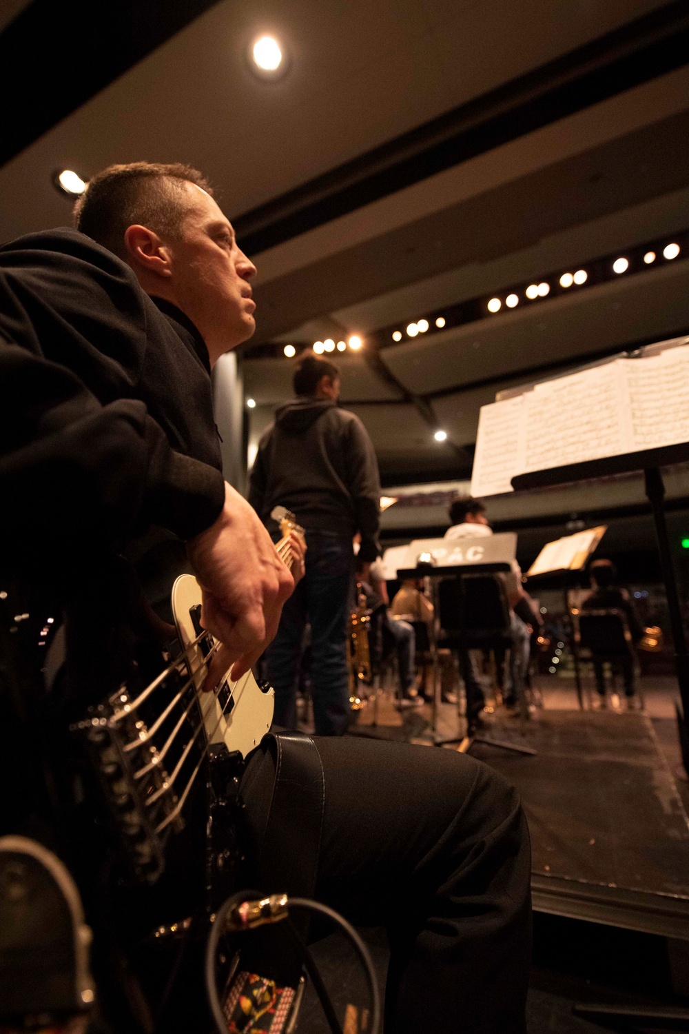 Navy Band Northwest Performs at Auburn High School