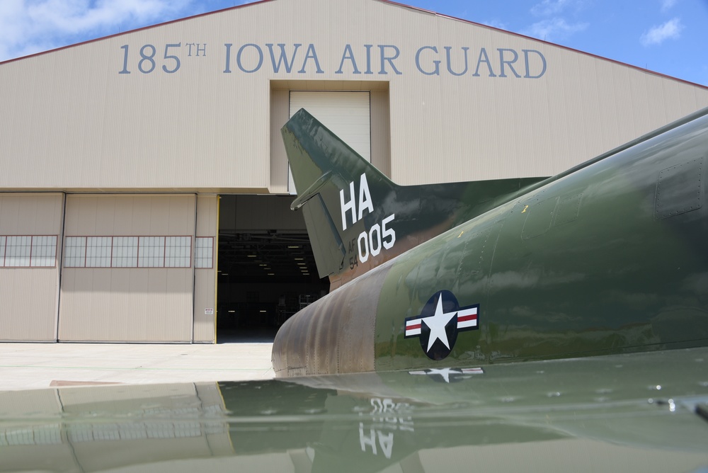 Sioux City HA F-100