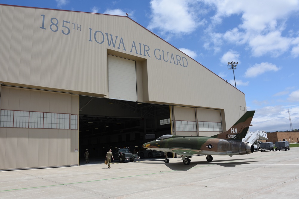 Iowa Air Guard F-100