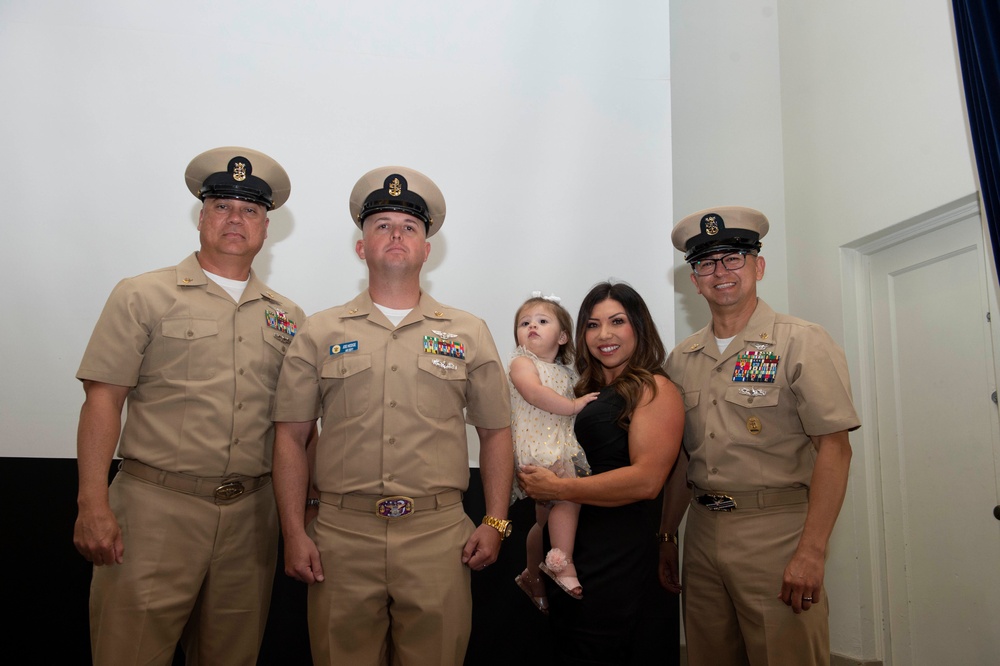 USS Carl Vinson (CVN 70) Holds Pinning Ceremony