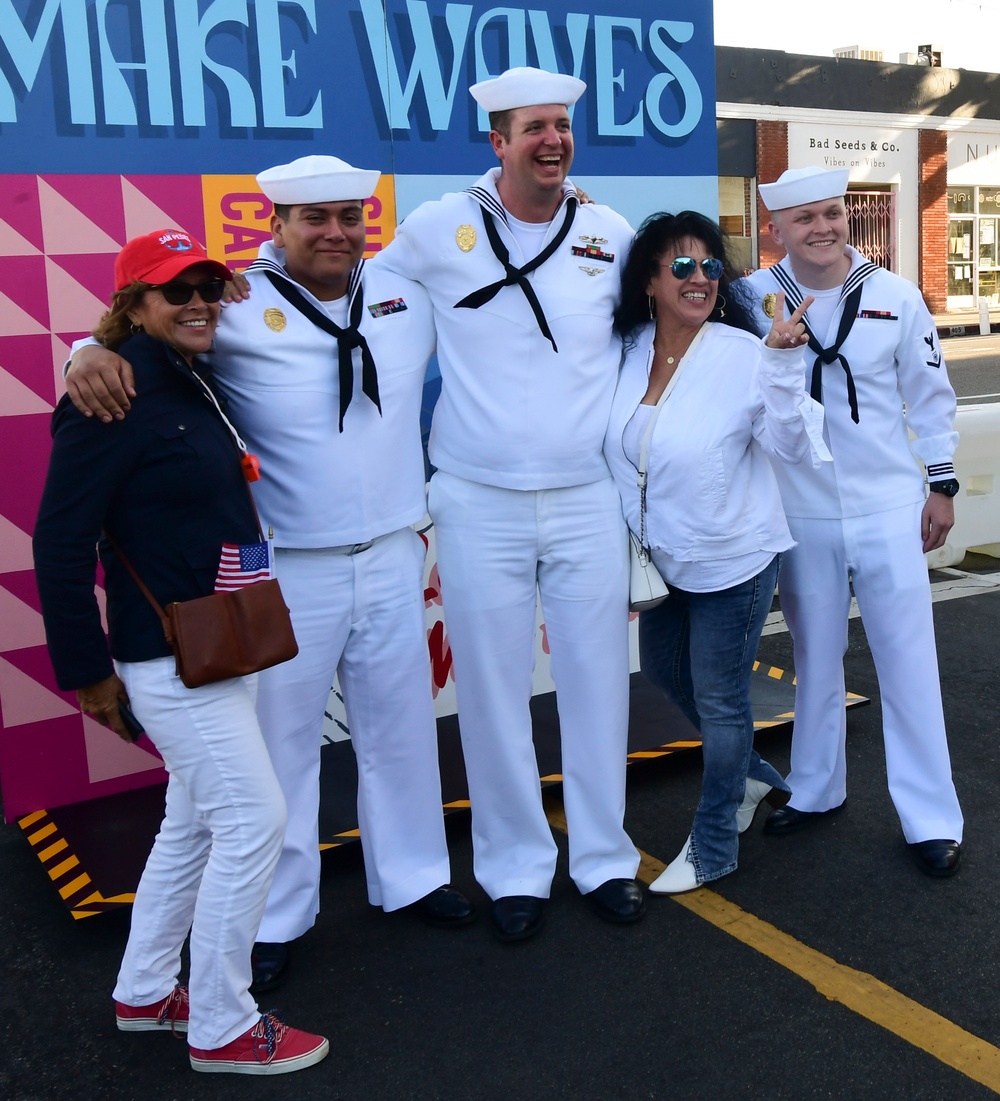 LA Fleet Week: 1st Marine Division Band Performs at San Pedro Welcome Party