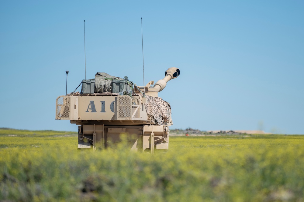 Idaho National Guard executes Paladin live-fire training with modernized smart weapon