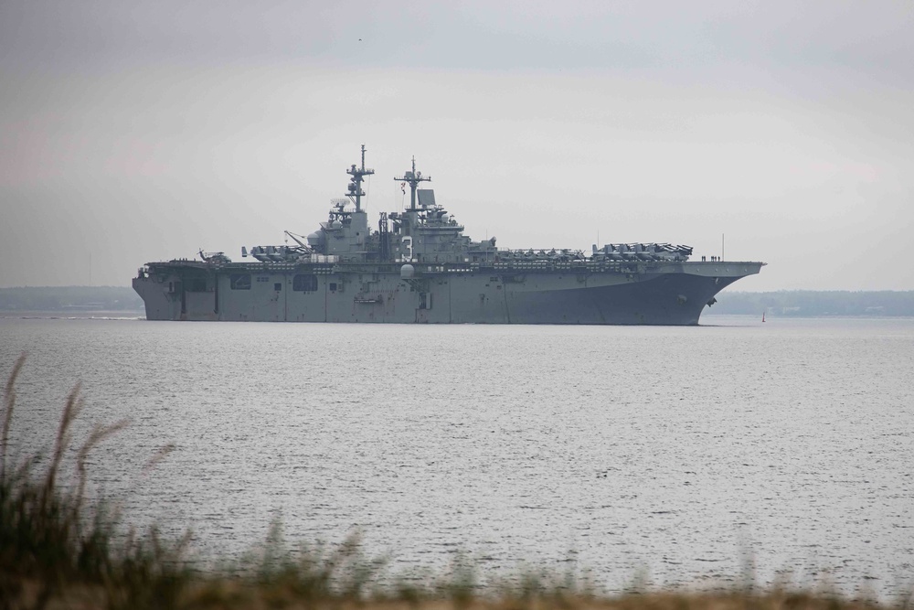 USS Kearsarge ports in Estonia