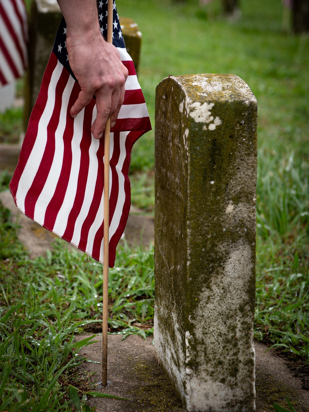 NMCP SAILORS PLACE MEMORIAL DAY FLAGS AT NSA HR-PA CEMETERY