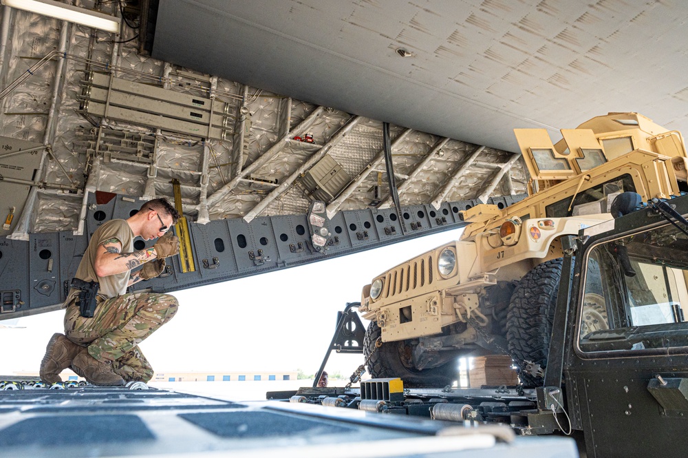 Air Terminal Operations Center ensures warfighters have what they need