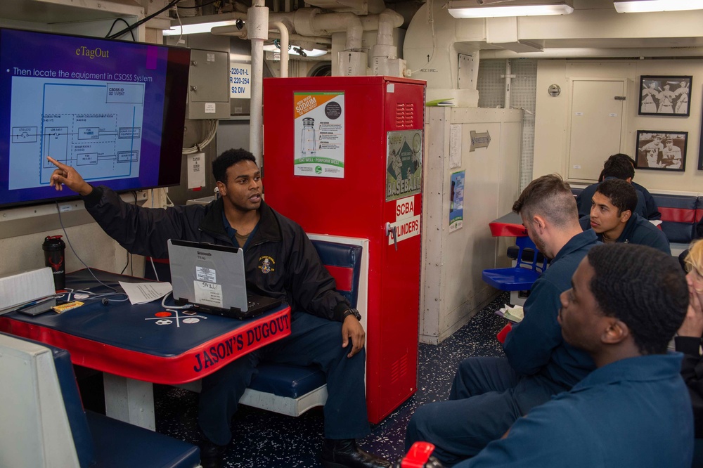 USS Jason Dunham (DDG 109) Conduct a PQS Rodeo