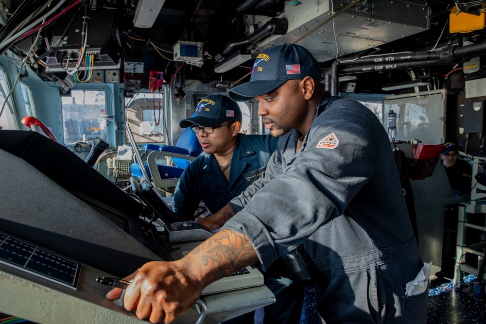 USS San Jacinto conducts replenishment at sea