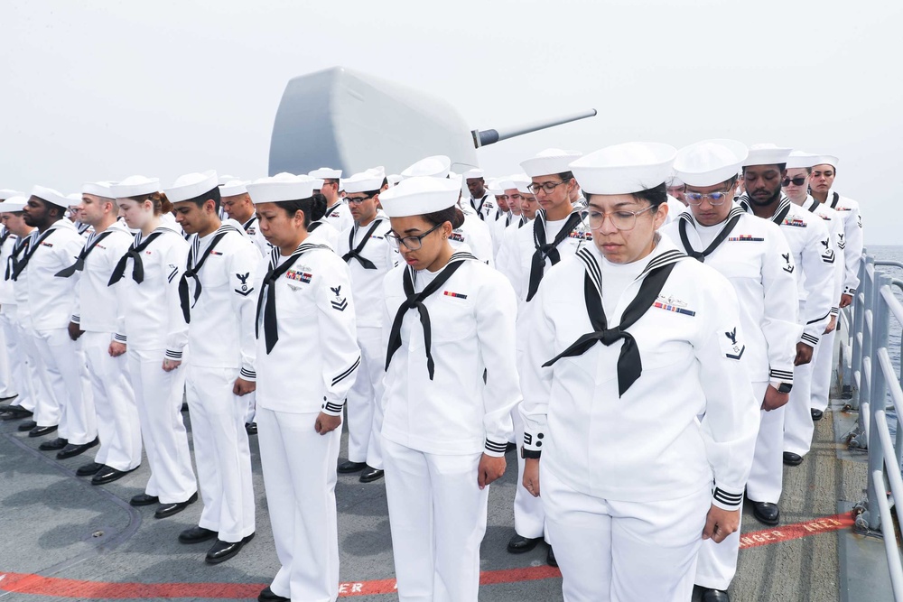 Mobile Bay holds a change of command