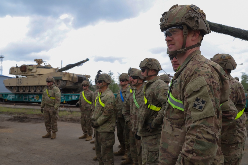 DVIDS - Images - Lithuanian Tank Display [Image 7 of 8]