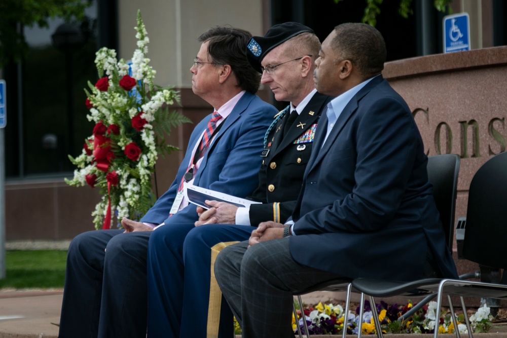 Minnesota Soldiers thank employer during Memorial Day weekend