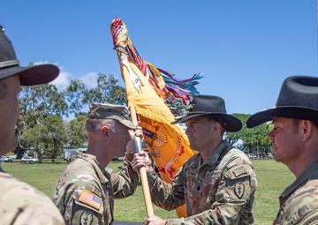 LTC Suthoff receives the colors