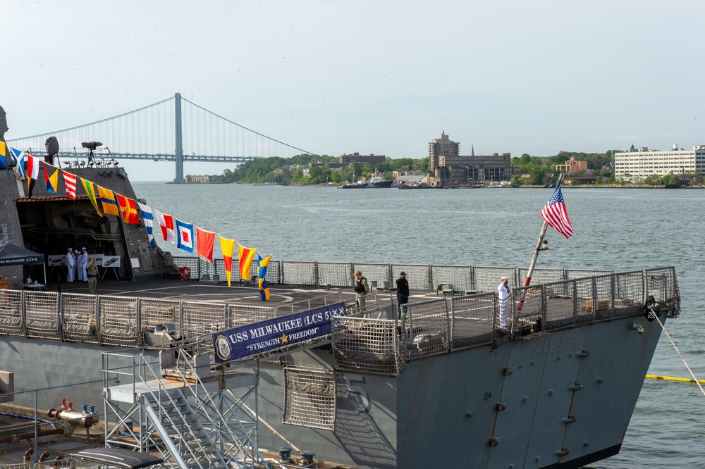 Fleet Week 2022 Ship Tours