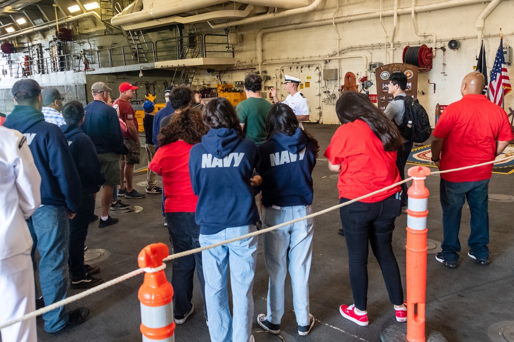 USS Portland (LPD 27) Hosts Public Tours at LA Fleet Week