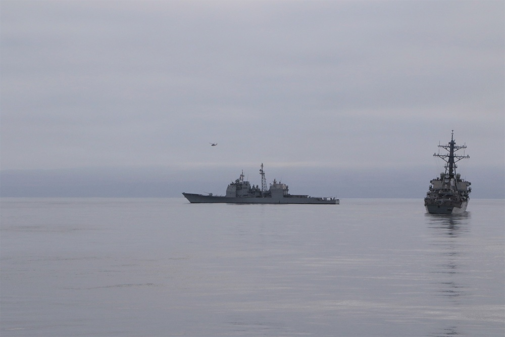 USS Paul Hamilton Conducts Joint Operations with USS Bunker Hill (CG 52) and USS Stethem (DDG 63)