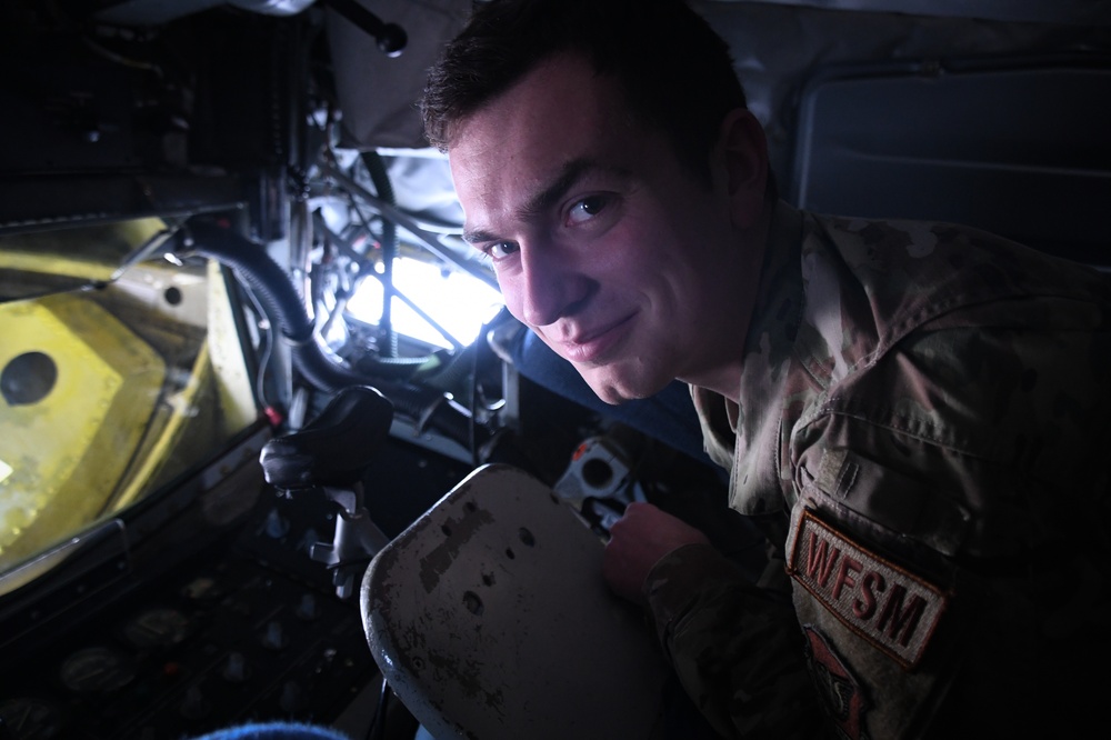 DVIDS Images Fairbanks and Eielson Civil Air Patrol tour 168th Wing KC135 mission [Image 9