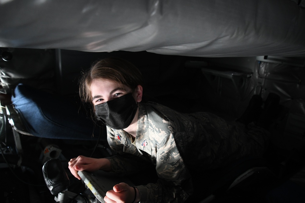 DVIDS Images Fairbanks and Eielson Civil Air Patrol tour 168th Wing KC135 mission [Image 17