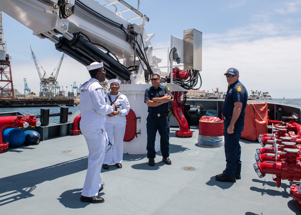 Sailors and Marines tour LAFD Fire Boat 2