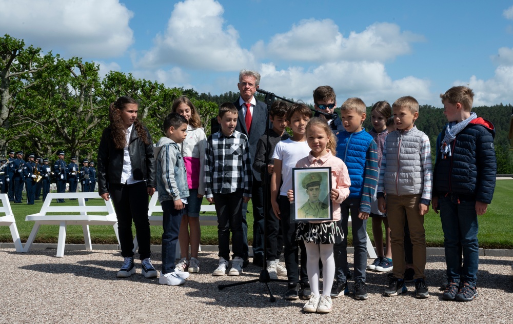 U.S., French officials commemorate Memorial Day