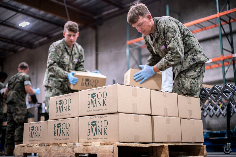 LA Fleet Week: 15th MEU, ACB-1 Volunteer at LA Food Bank