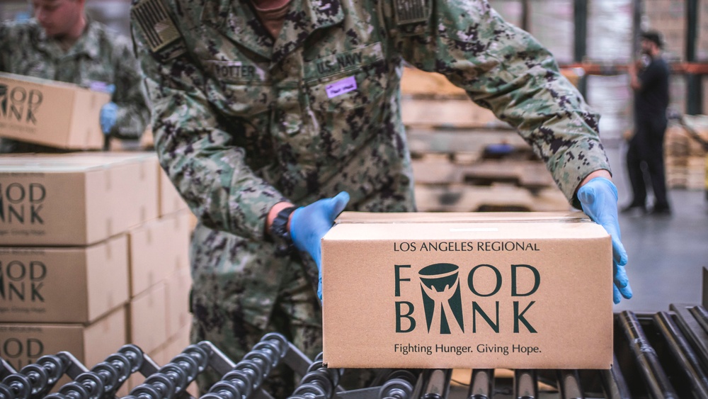 LA Fleet Week: 15th MEU, ACB-1 Volunteer at LA Food Bank