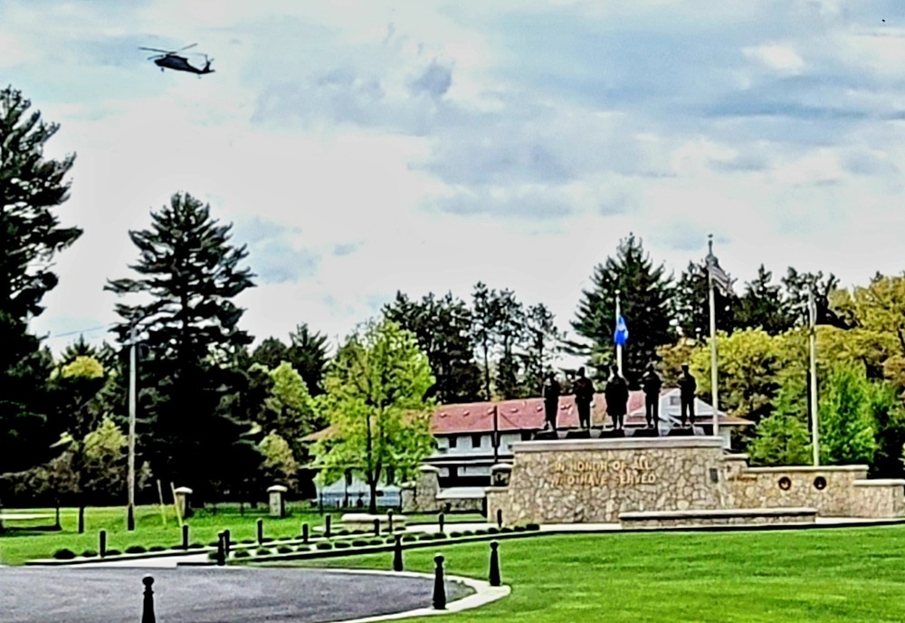 May 2022 training operations for UH-60 Black Hawk helicopter crew