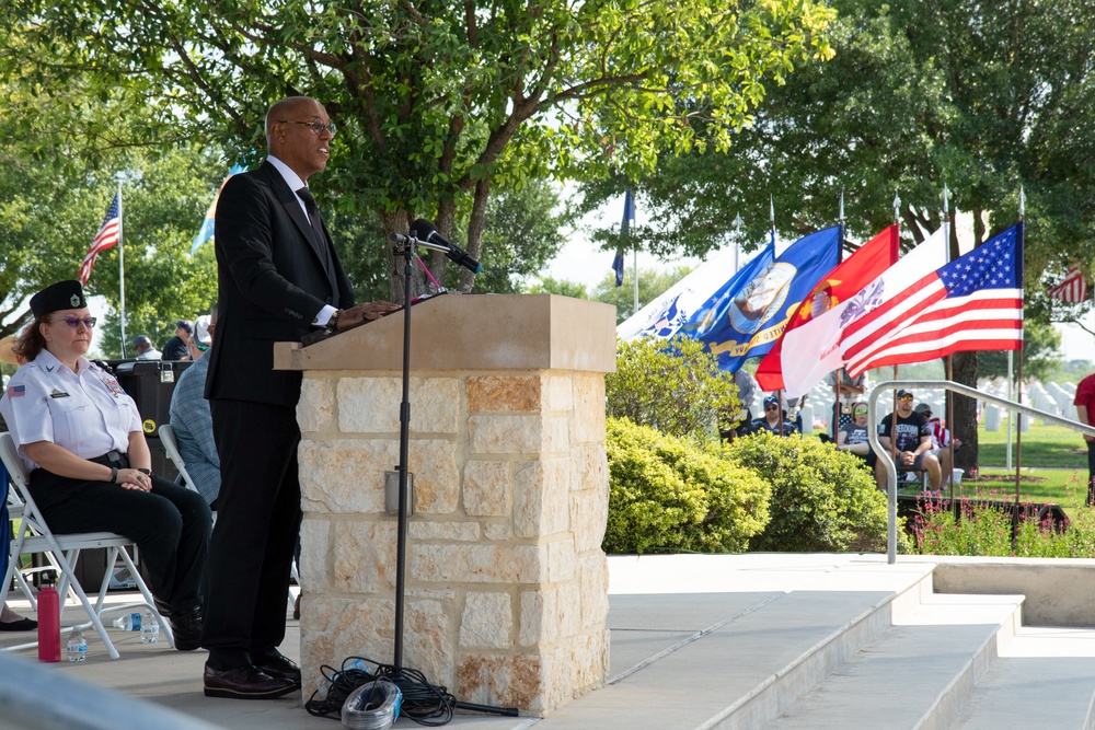 Fort Sam Houston Cemetery hosts Memorial Day ceremony