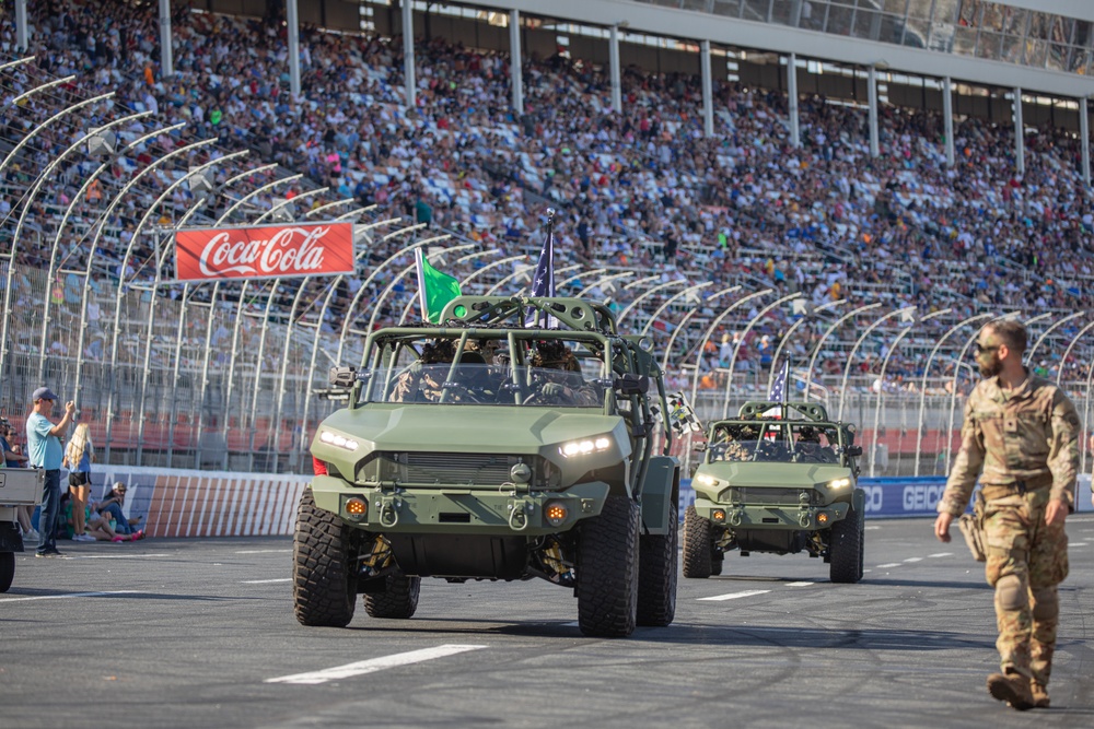 82nd Airborne Division Paratroopers Participate in NASCAR's Coca Cola 600