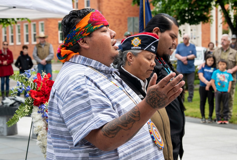 Oregon National Guardsmen participate in Memorial Day ceremonies around the state