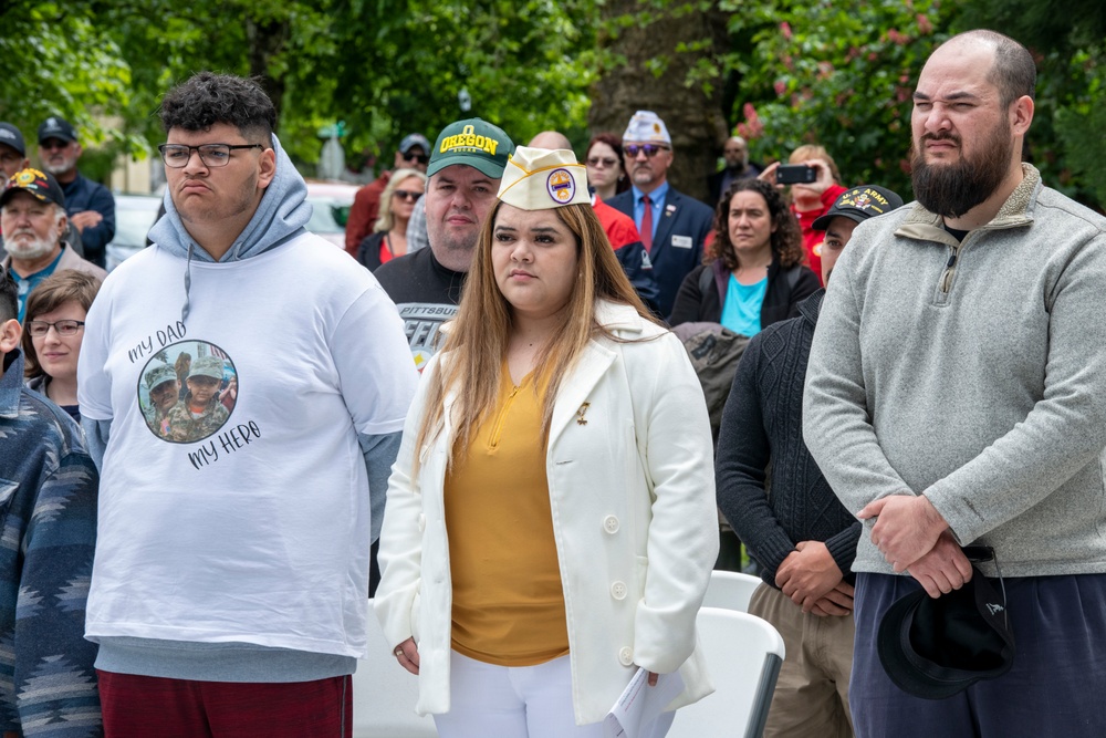 Oregon National Guardsmen participate in Memorial Day ceremonies around the state