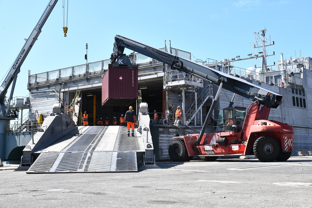 African Lion Equipment Departs Italian port