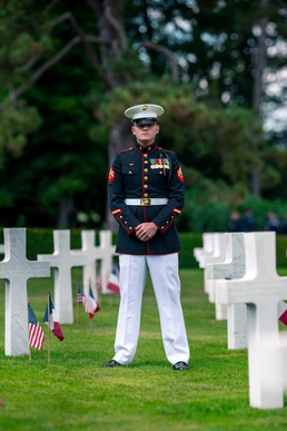 Cpl Sutton Rosencrantz Re-enlists at the Devil Dog Fountain