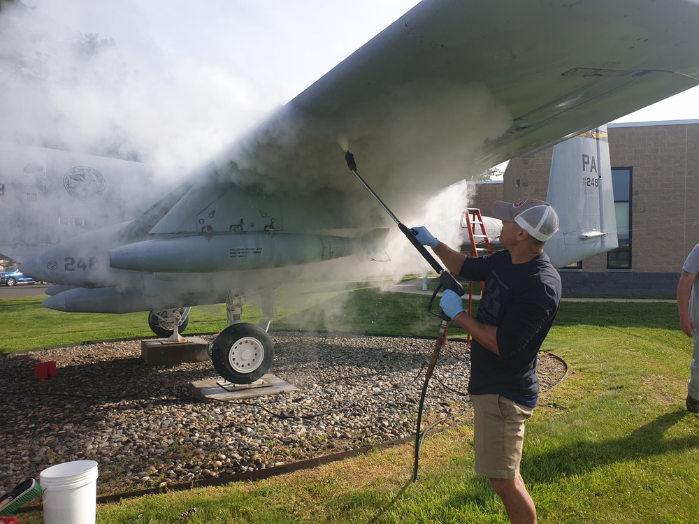 111th Attack Wing spruces up the base during ‘Biddle Beautification Day’