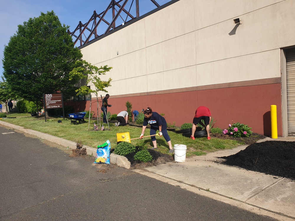 111th Attack Wing spruces up the base during ‘Biddle Beautification Day’