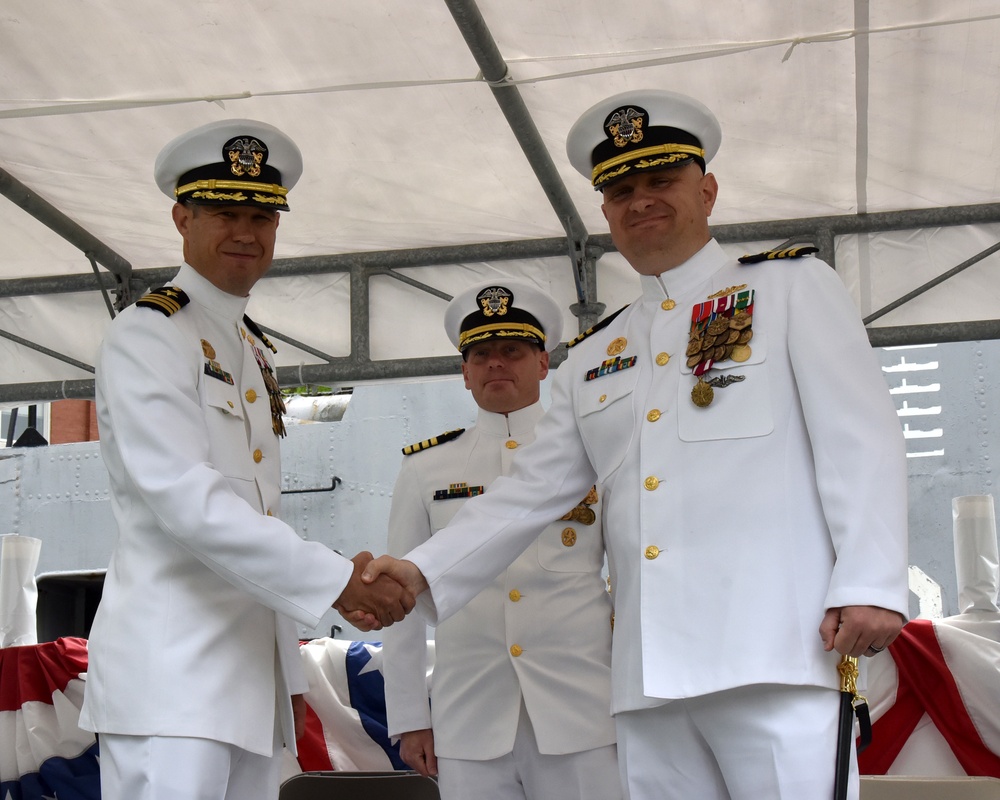 USS Texas (SSN 775) Holds Change of Command