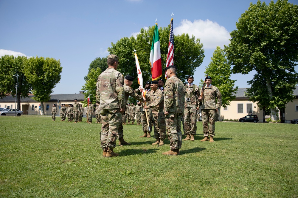 Change of command ceremony welcomes Lt. Col. Corbett Baxter to Headquarters and Headquarters Battalion