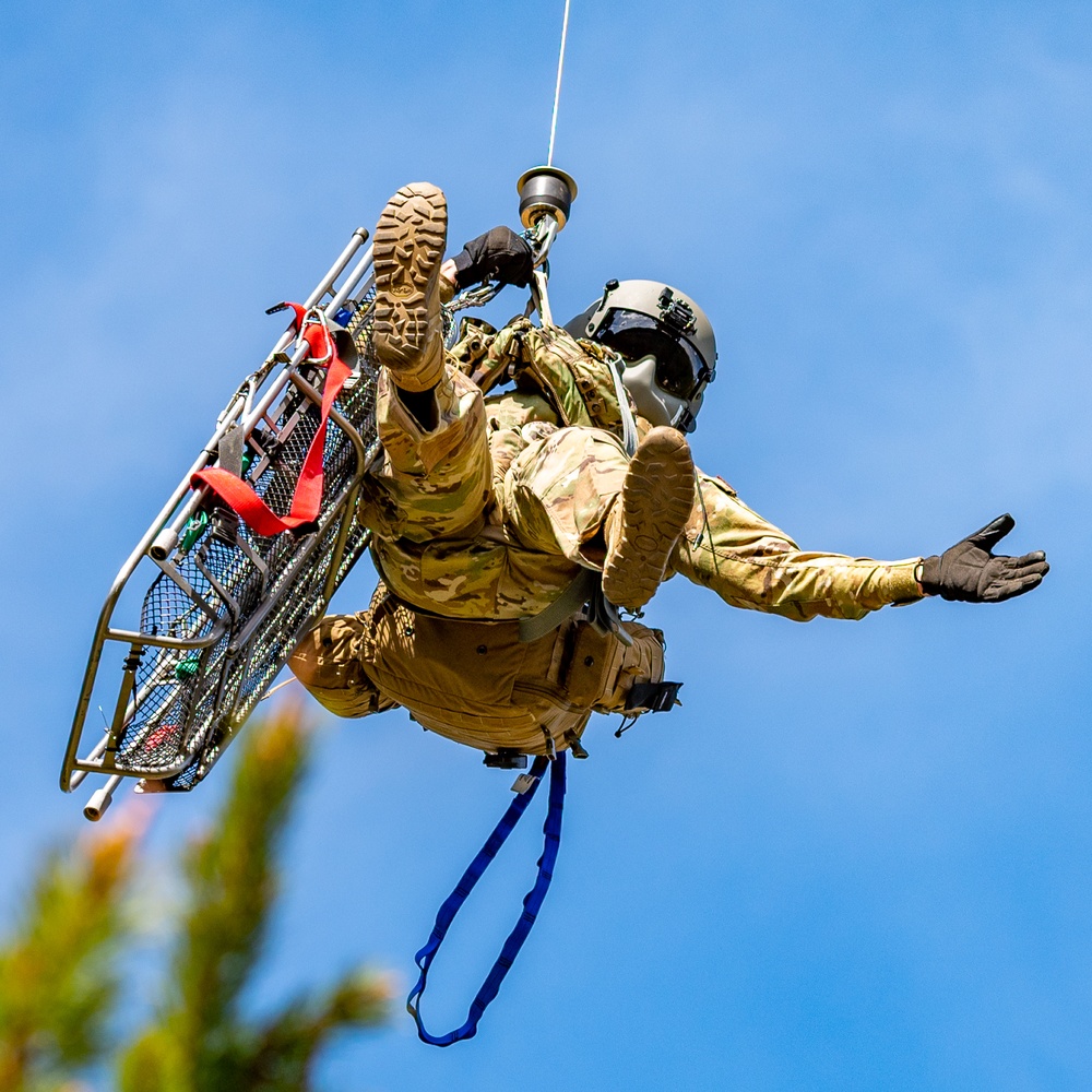 40 HS performs search and rescue exercise