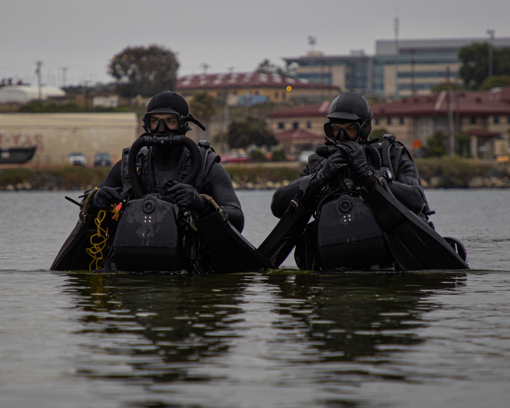DVIDS Images Recon Subsurface Dive Sustainment [Image 3 of 7]