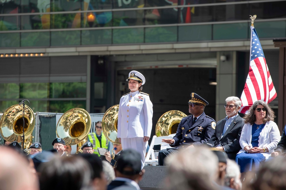 NSTC Commander Participates in a Gold Star Breakfast and the Chicago Memorial Day Parade