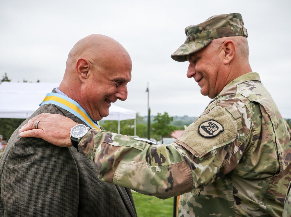 Retired Iowa infantryman receives Order of Saint Maurice