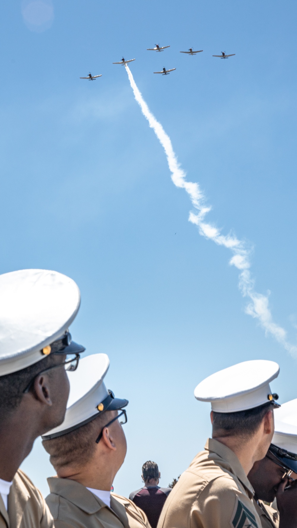 15th MEU Marines attend Memorial Day Ceremony at Green Hills Memorial Park